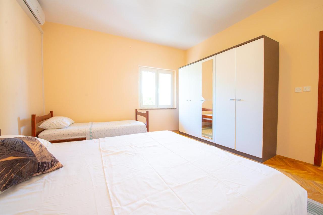 Apartments Facini Kosljun Ngoại thất bức ảnh
