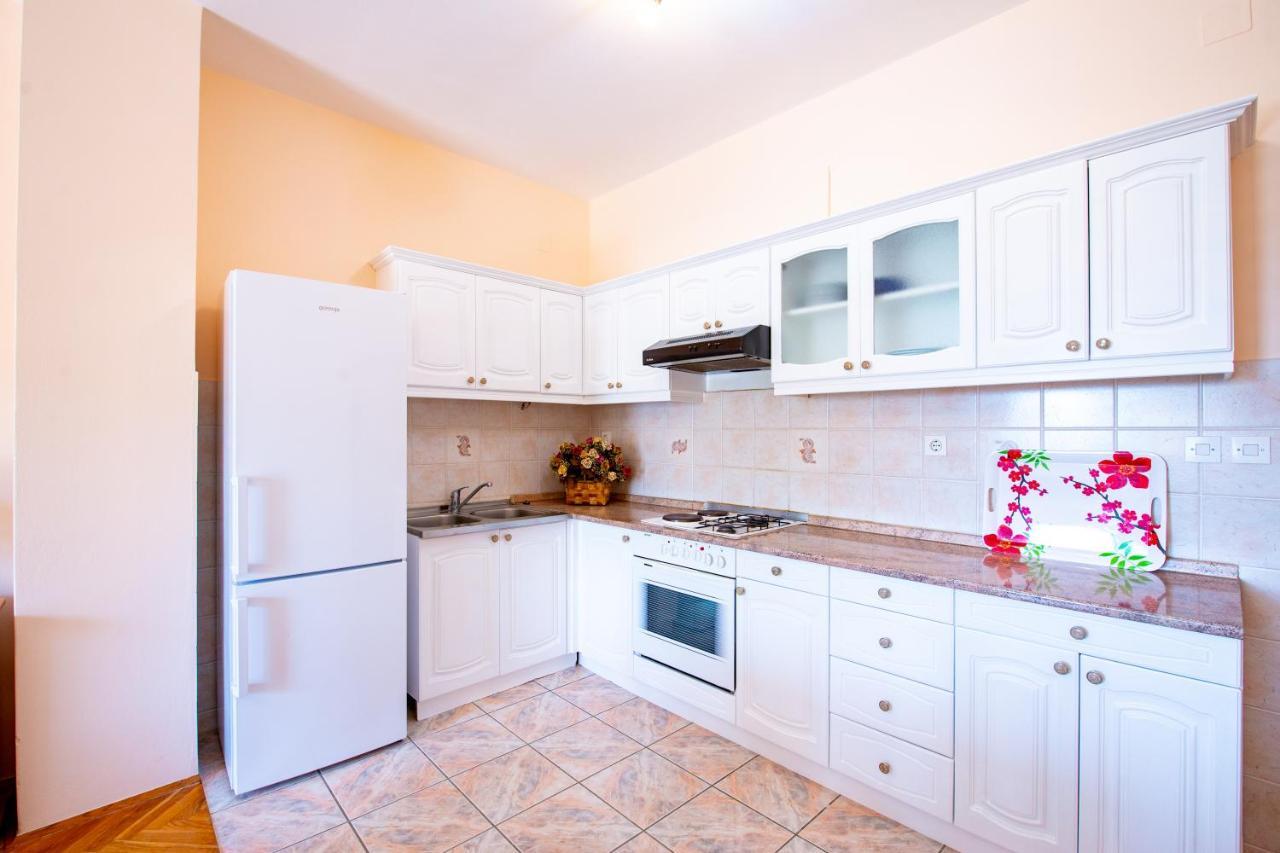 Apartments Facini Kosljun Ngoại thất bức ảnh